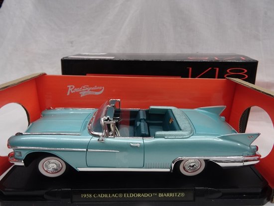 Cadillac Eldorado Biarritz Convertible 1958 Blauw 1-18 Lucky Diecast