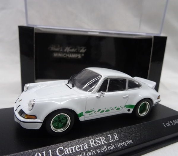 Porsche Carrera RSR 1973 Wit met groen 1:43 Minichamps