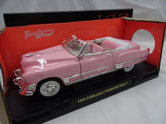 Cadillac Coupe De Ville Convertible 1949 Rose 1-18 Lucky Diecast