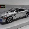 Nissan GT-R ( R35 ) 2009 Zilver 1/18 Burago