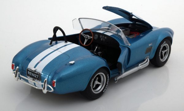 Shelby Cobra 1965 Blauw 1-18 Solido