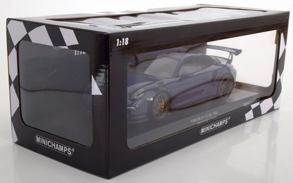 Porsche 911 (991) GT3 RS 2015 Violet 1-18 Minichamps Limited 1002 Pieces