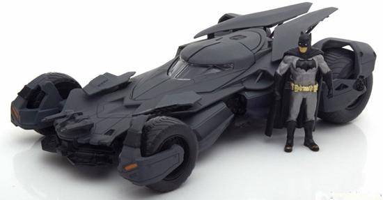 Batmobile "Batman & Superman 1-24 Jada Toys Matgrijs