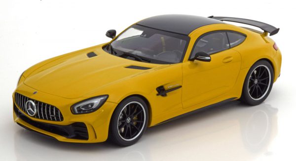 Mercedes-Benz AMG GT-R 2017 Geel Metallic 1-18 Minichamps Limited 402 Pieces