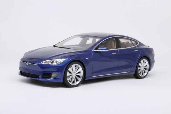 Tesla Model S Facelift Blauw 1-18 LS Collectibles Limited 250 Pieces