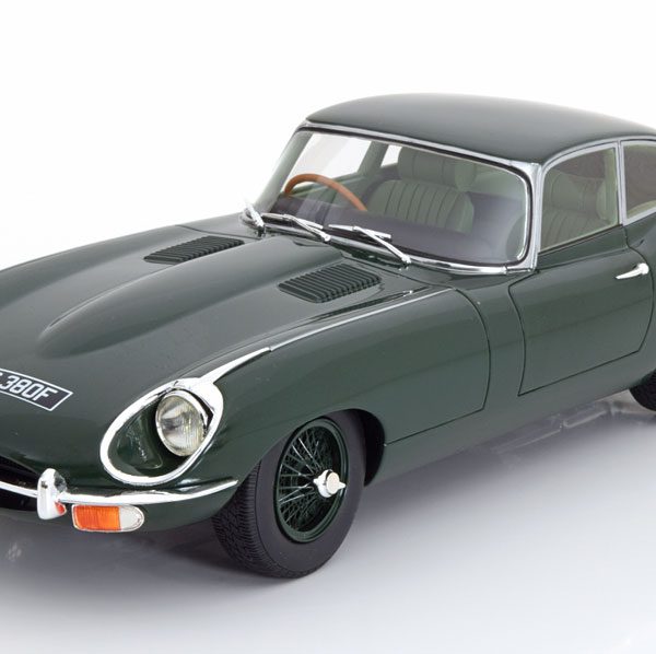 Jaguar E-Type Serie 2 Coupe 1968 Donkergroen 1-18 Cult Scale Models