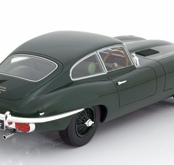 Jaguar E-Type Serie 2 Coupe 1968 Donkergroen 1-18 Cult Scale Models