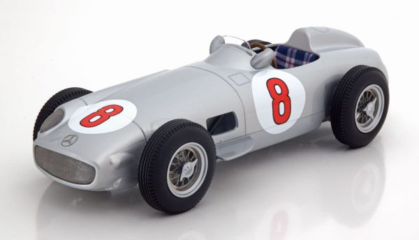 Mercedes-Benz W196 Nr# 8 GP Holland 1955 World Champion "Fangio "1-18 Iscale
