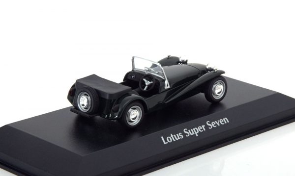 Lotus Super Seven 1968 Groen 1-43 Maxichamps