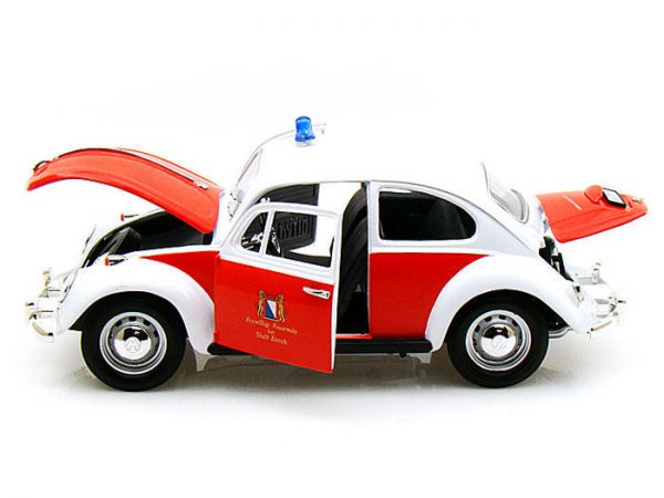 Volkswagen Beetle 1967 Feuerwehr Zurich ( Zwitserland) Rood / Wit 1-18 Greenlight Collectibles
