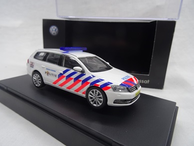 Volkswagen Passat Omgebouwde Nederlandse Politie 1:43 Schuco Dealer