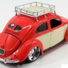 Volkswagen Beetle 1951 Oranje / Beige 1-18 Maisto Design Classics