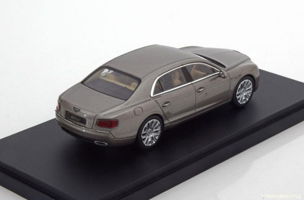 Bentley Flying Spur W12 Pearl zilver 1-43 Kyosho