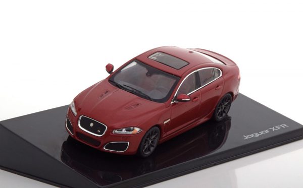 Jaguar XFR Limousine Rood Metallic 1-43 Ixo Models