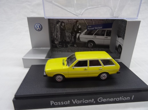 Volkswagen Passat Variant Generation I Geel 1-43 Minichamps