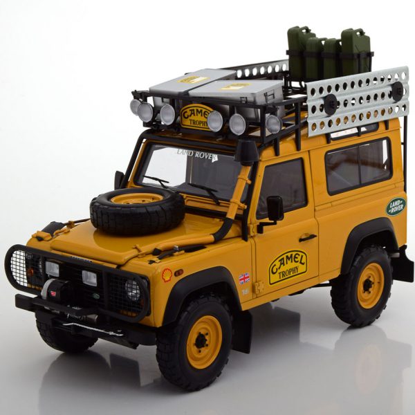 Land Rover Defender 90 Camel Trophy Edition Bruin 1-18 Almost Real