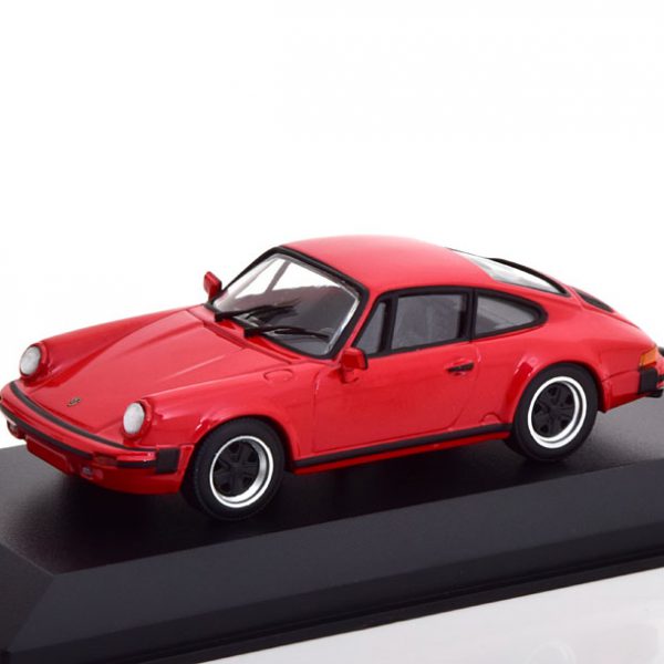 Porsche 911 SC Coupe 1979 Rood 1-43 Maxichamps