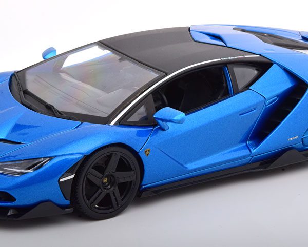 Lamborghini Centenario LP 770-4 2017 Blauw Metallic 1-18 Maisto