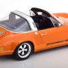 Porsche 911 (964) Targa Singer 1990 Oranje / Zwart 1-18 Cult Scale Models ( Resin )