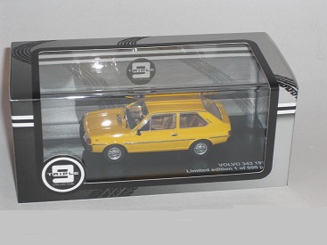 Volvo 343 1976 Geel 1-43 Triple 9 Collection Limited 600 Pieces