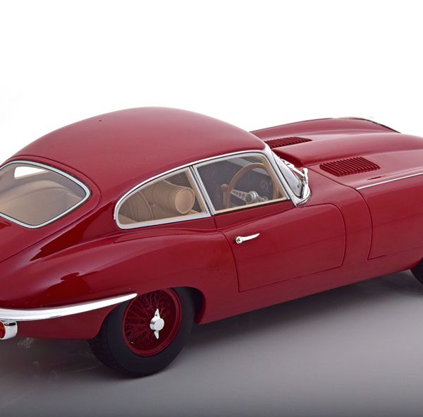 Jaguar E-Type Serie 2 Coupe 1968 Donkerrood 1-18 Cult Scale Models