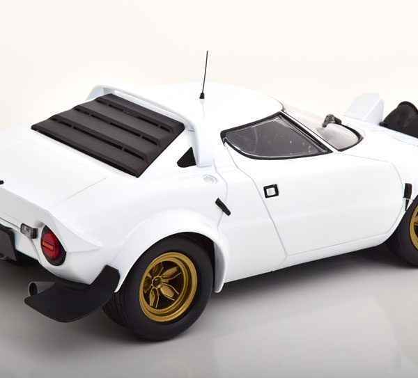 Lancia Stratos "Plain Body Version" 1974 Wit 1-18 Minichamps Limited 300 Pieces