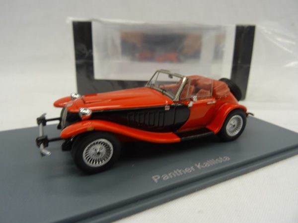 Panther Kallista 1988 1-43 Rood/Zwart Neo Scale Models