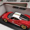 Ferrari 488 GTB "70th Anniversary" Rood / Wit Dak / Goude Velgen 1-18 Burago 70th Anniversary Collection Limited Edition