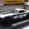 Ford Mustang GT 2015 Police 1-18 Zwart/Wit Maisto