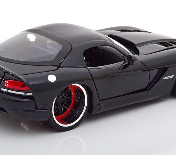 Dodge Viper SRT-10 "Fast and The Furious"Letty's Car Zwart 1-24 Jada Toys