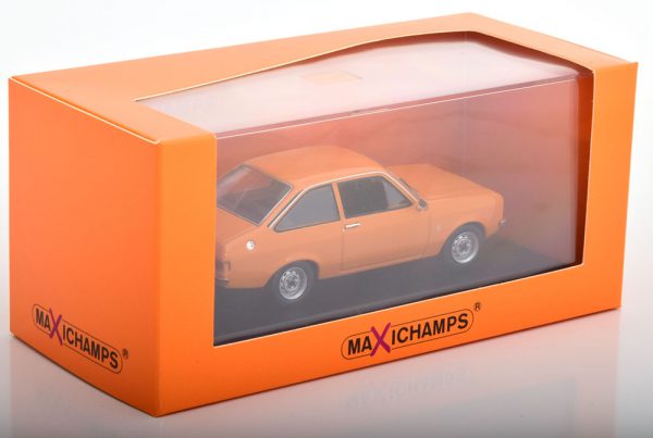 Ford Escort 1975 Oranje 1-43 Maxichamps