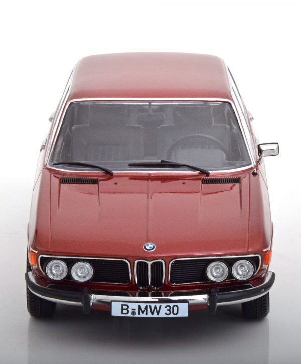BMW 3.0 S E3 2.Serie 1971 Roodbruin Metallic 1-18 KK Scale Limited 1000 Pieces