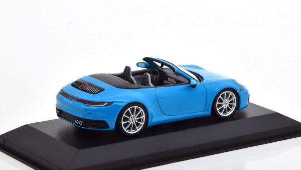 Porsche 911 (992) Carrera 4S Cabriolet 2019 Blauw 1-43 Minichamps Limited 300 Pieces