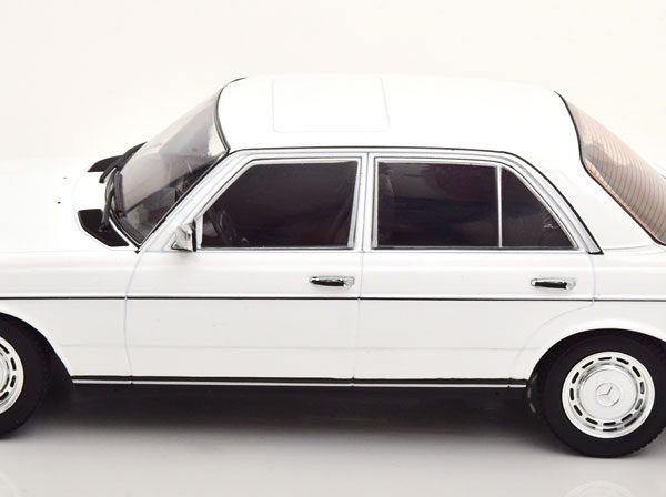 Mercedes-Benz 280E ( W123 ) 1975 Wit 1-18 KK Scale Limited 1000 Pieces