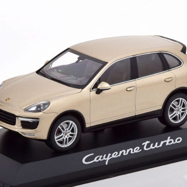 Porsche Cayenne Turbo Face Lift 2014 Pearl-Zilver 1-43 Minichamps