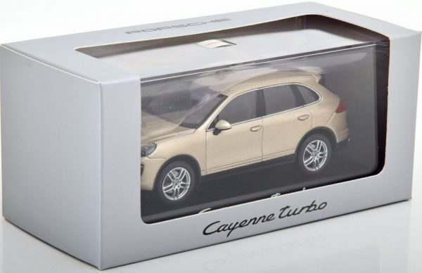 Porsche Cayenne Turbo Face Lift 2014 Pearl-Zilver 1-43 Minichamps