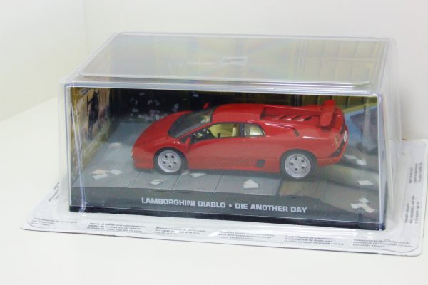 Lamborghini Diablo Rood "Die Another Day " 1-43 Altaya James Bond 007 Collection