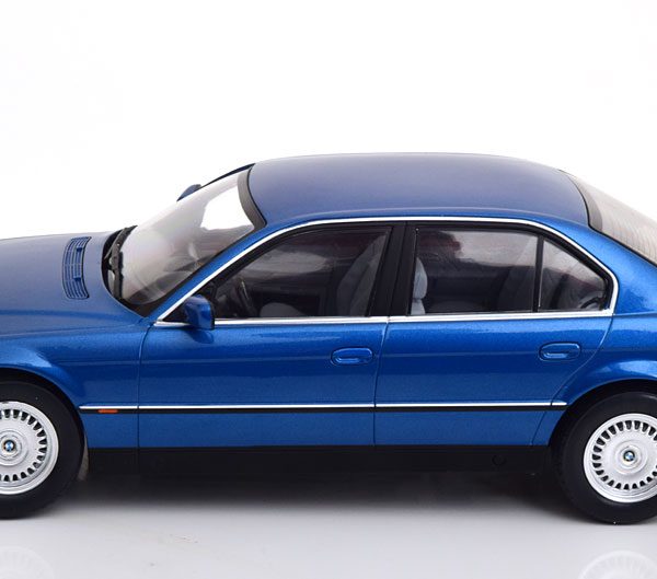 BMW 740i E38 ( 1.Serie) 1994 Blauw Metallic 1-18 KK Scale Limited 1000 Pieces