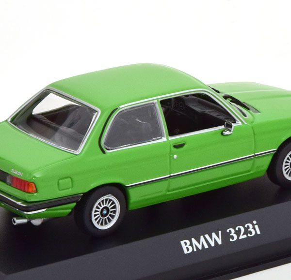 BMW 323i ( E21 ) 1975 Groen 1-43 Maxichamps