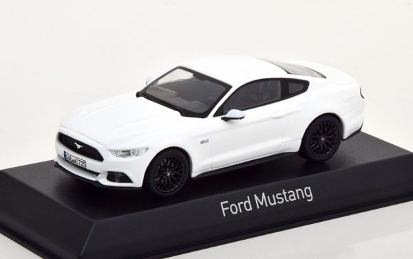 Ford Mustang 2015 Wit 1-43 Norev