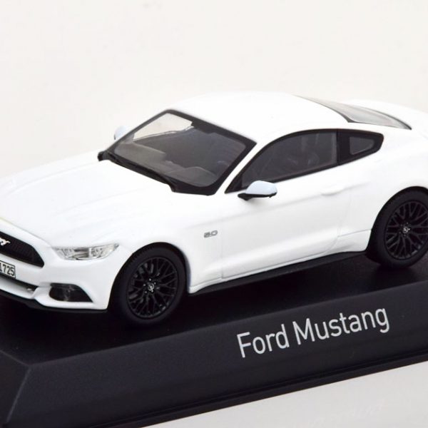 Ford Mustang 2015 Wit 1-43 Norev
