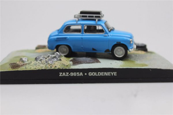 ZAZ 965A Blauw James Bond "Goldeneye" 1-43 Altaya James Bond 007 Collection