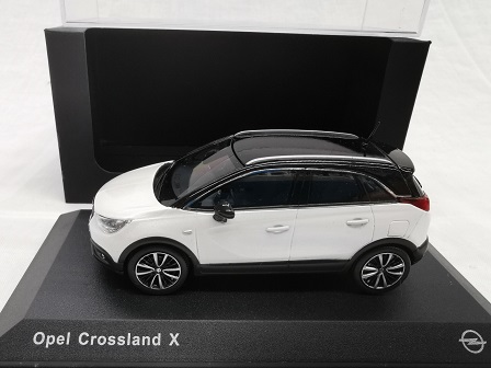 Opel Crossland X 2018 Wit 1-43 Iscale