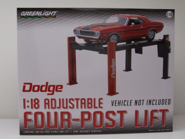 Adjustable Four-Post Lift Dodge 1-18 Greenlight Collecitbles