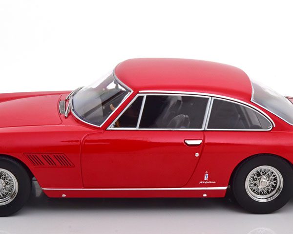 Ferrari 330 GT 2+2 1964 Rood Metallic 1-18 KK Scale Limited 1250 Pieces