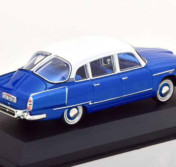 Tatra 603/1 1958 Blauw / Wit 1-43 Ist Models