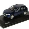Audi Q5 2016 Navarra Blue 1-43 Iscale