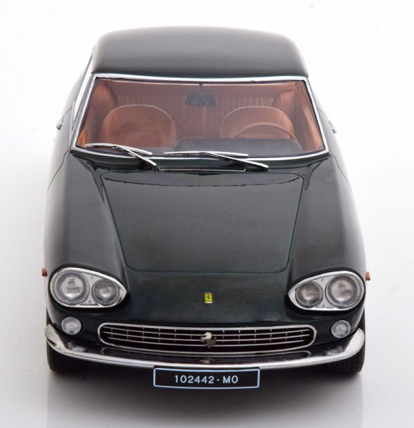 Ferrari 330 GT 2+2 1964 "Personal Car of Enzo Ferrari" Donkergroen Metallic 1-18 KK Scale Limited 1000 Pieces