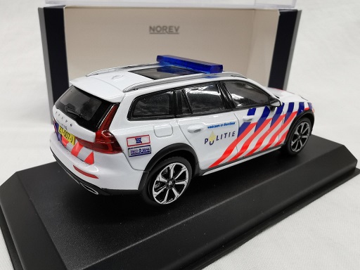 Volvo V60 Cross Country 2019 ( Nederlandse Politie omgebouwd )1-43 Norev