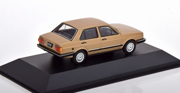 Volkswagen Gacel GL Limousine 1983 Bruin Metallic 1-43 Altaya